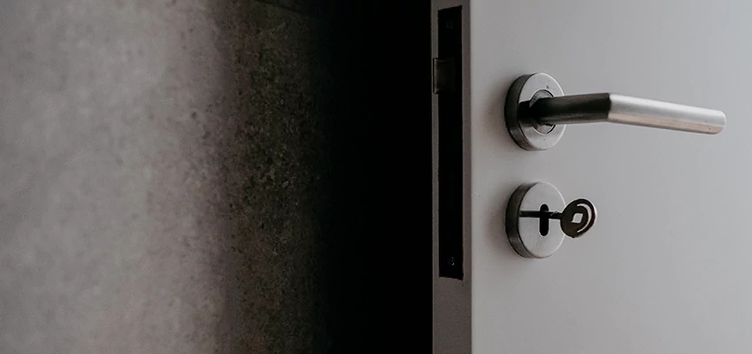 Front Door Handle Repair And Installation in Temescal Valley, CA